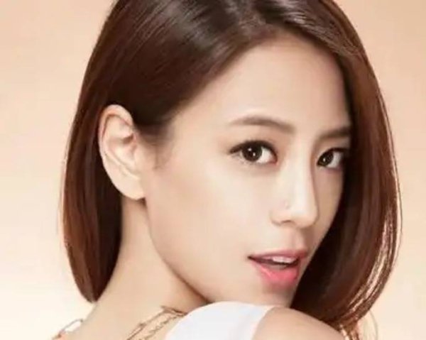 可以加杠杆的股票平台 江语晨小考前夜突遭前夫起诉！Josh Anderson美国抢监护权，浪姐舞台含泪唱完